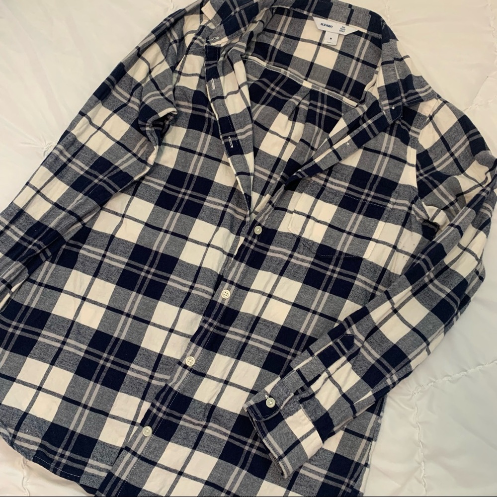 Old Navy White and Navy Boyfriend Flannel The Tunic Shirt